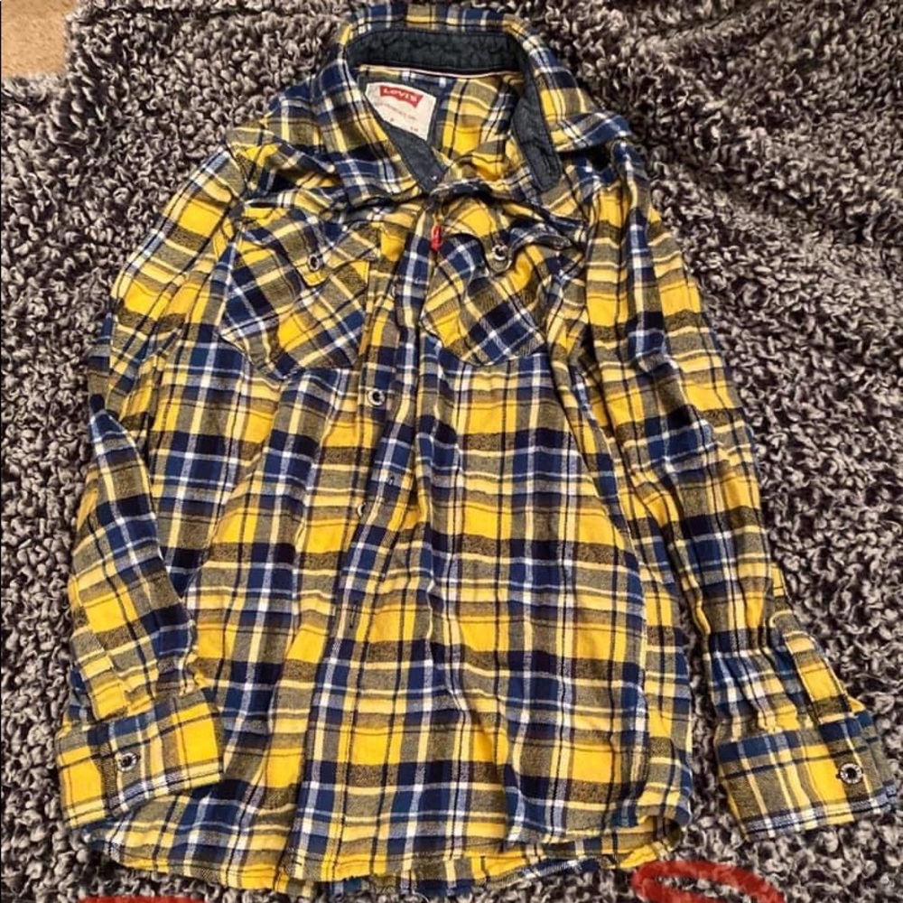 Boys Levi button up size small